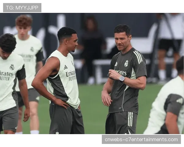 战术复盘：阿隆索的勒沃库森如何用三中卫体系限制哈维-阿隆索的皇马